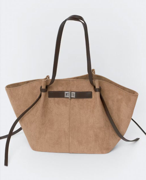 2025 Lightweight Bat-Shaped Crossbody Bag | Streetwear Style totebag