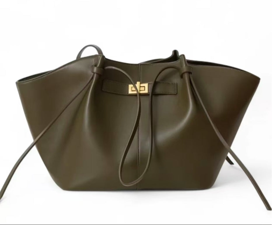 2025 Lightweight Bat-Shaped Crossbody Bag | Streetwear Style totebag